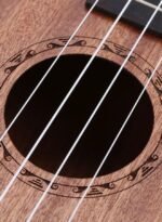 ⁦جيتار بأربعة أوتار من خشب الورد⁩ - الصورة ⁦5⁩