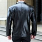 ⁦جاكيت أنيق من الجلد للرجال⁩ - الصورة ⁦3⁩