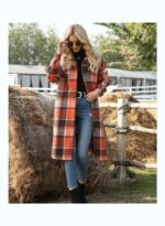 ⁦معطف بتفاصيل مربعة⁩ - الصورة ⁦3⁩