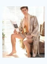 ⁦طقم رداء وشورت بأكمام طويلة مطبوع⁩ - الصورة ⁦2⁩