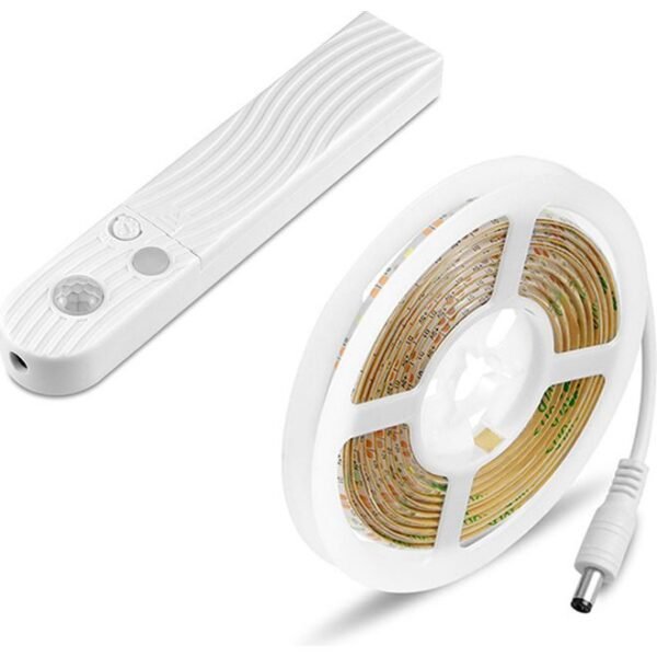 شريط إضاءة LED مع مستشعر PIR