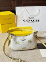 ⁦حقيبة كوتش تيري⁩ - الصورة ⁦2⁩