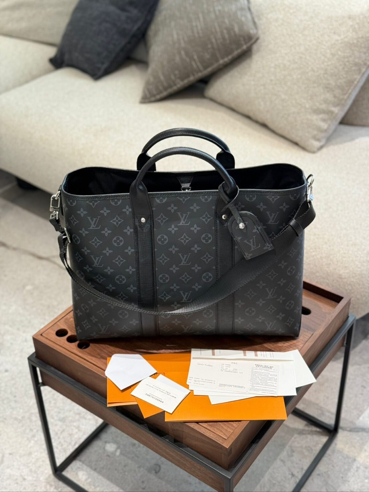 ⁦حقيبة عمل رجالية من لويس فيتون (LV)⁩ - الصورة ⁦1⁩