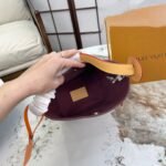 ⁦حقيبة دلو الزهور الجديدة من لويس فيتون⁩ - الصورة ⁦4⁩