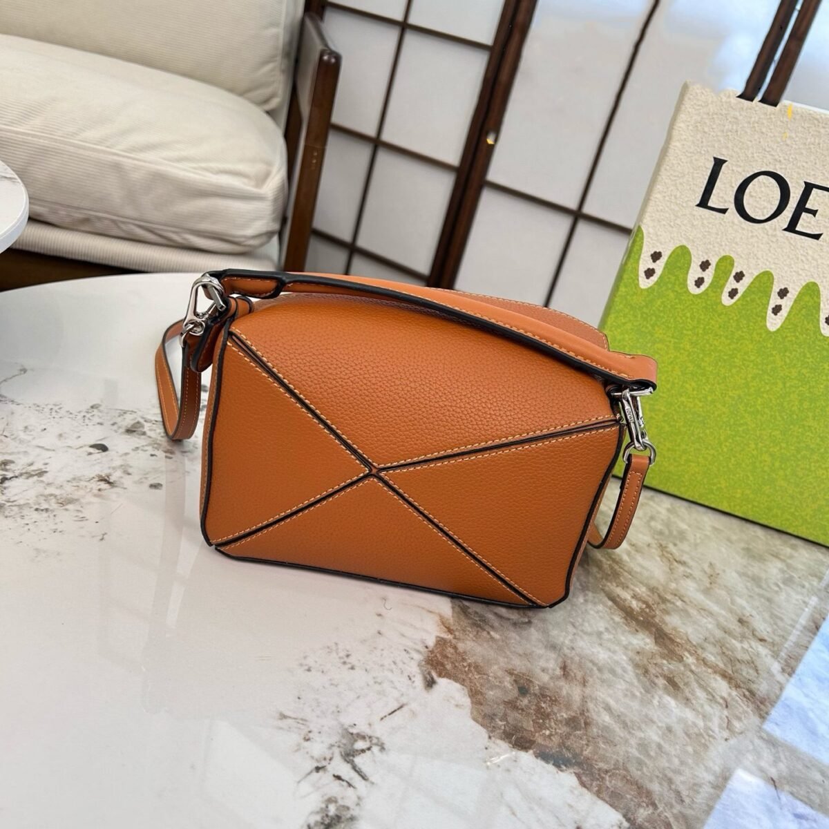 ⁦حقيبة لويي الهندسية الصغيرة⁩ - الصورة ⁦6⁩