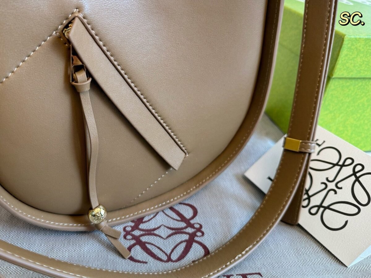 ⁦حقيبة لويفي هوبو⁩ - الصورة ⁦8⁩