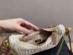 ⁦حقيبة برادا هوبو المنسوجة (PRADA)⁩ - الصورة ⁦7⁩