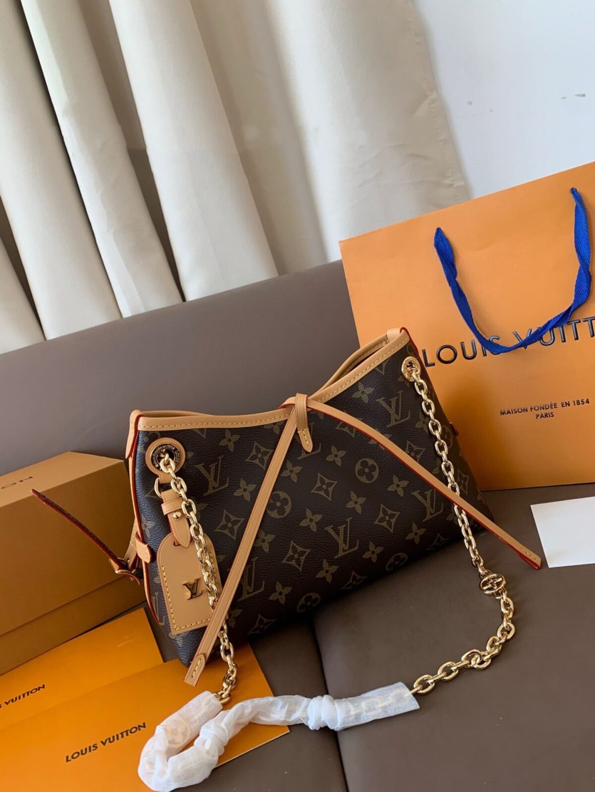 ⁦حقيبة فاخرة من لويس فيتون (Louis Vuitton)⁩ - الصورة ⁦1⁩