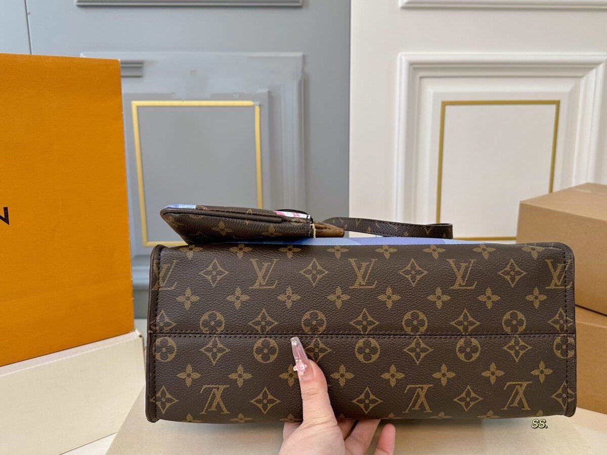 ⁦حقيبة تسوق لويس فويتون LV⁩ - الصورة ⁦5⁩