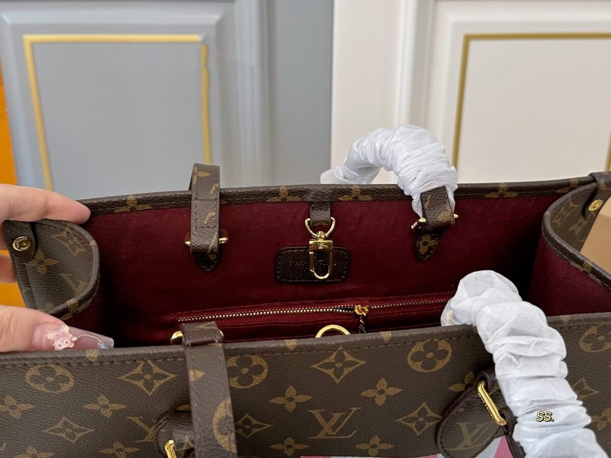 ⁦حقيبة تسوق لويس فويتون LV⁩ - الصورة ⁦7⁩