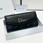محفظة Dior الجلدية السوداء