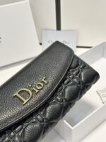 ⁦محفظة Dior الجلدية السوداء⁩ - الصورة ⁦5⁩