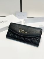 ⁦محفظة Dior الجلدية السوداء⁩ - الصورة ⁦4⁩