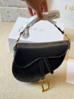 ⁦حقيبة ديور السوداء⁩ - الصورة ⁦3⁩