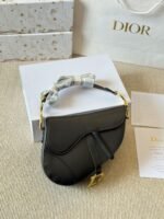 ⁦حقيبة ديور السوداء⁩ - الصورة ⁦6⁩