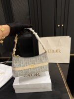 ⁦حقيبة ديور 30 ​​مونتين سيجال باللون الأزرق⁩ - الصورة ⁦3⁩