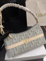 ⁦حقيبة ديور 30 ​​مونتين سيجال باللون الأزرق⁩ - الصورة ⁦6⁩