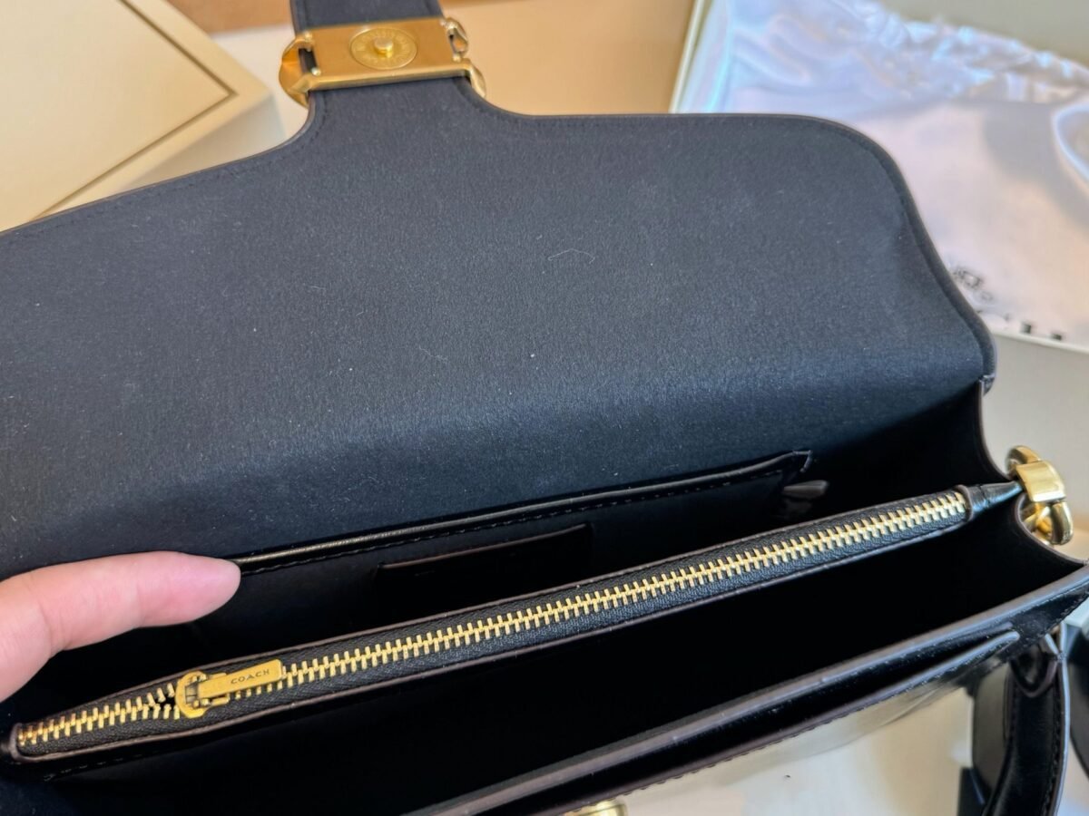 ⁦حقيبة كوتش تابي ديونيسوس⁩ - الصورة ⁦5⁩