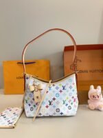 حقيبة من لويس فيتون