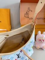 ⁦حقيبة من لويس فيتون⁩ - الصورة ⁦8⁩