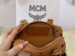 ⁦حقيبة بوسطن الجديدة من MCM⁩ - الصورة ⁦9⁩