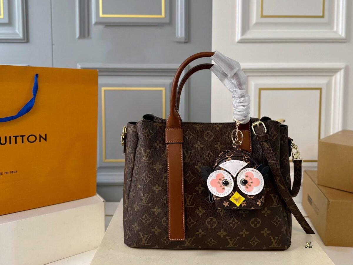 ⁦حقيبة يد كلاسيكية جديدة من لويس فويتون⁩ - الصورة ⁦1⁩