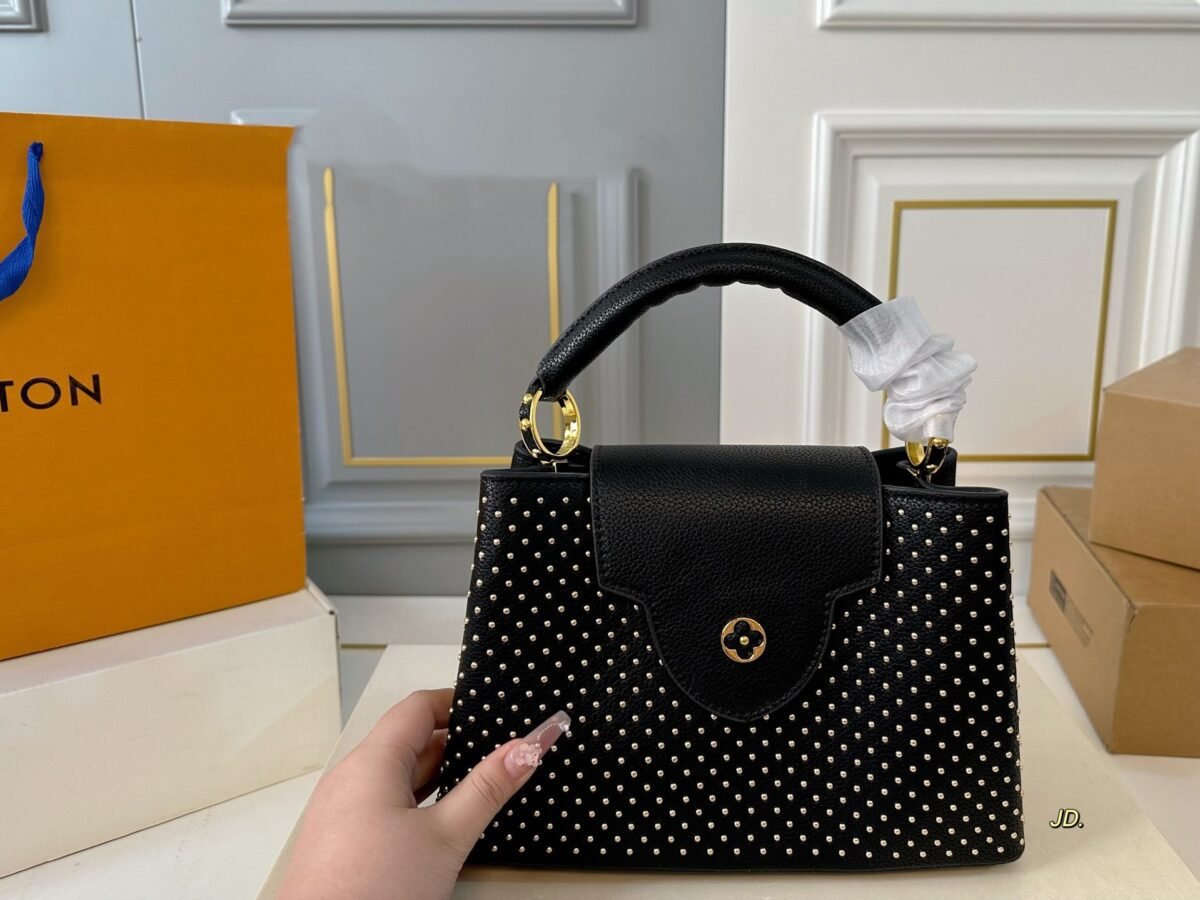 ⁦حقيبة يد كابوسين من لويس فويتون⁩ - الصورة ⁦3⁩