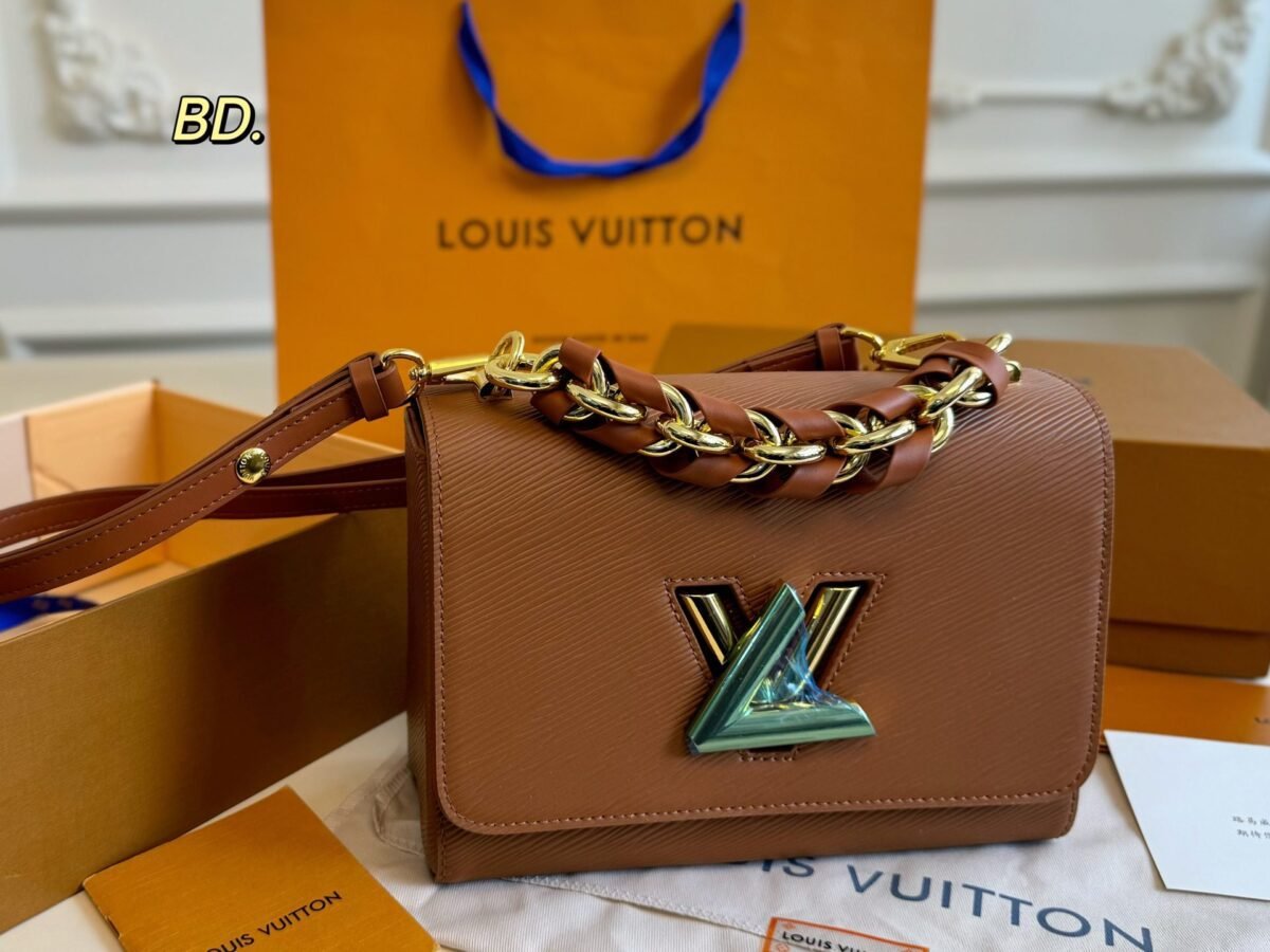 ⁦حقيبة تويست الجديدة من لويس فويتون⁩ - الصورة ⁦2⁩