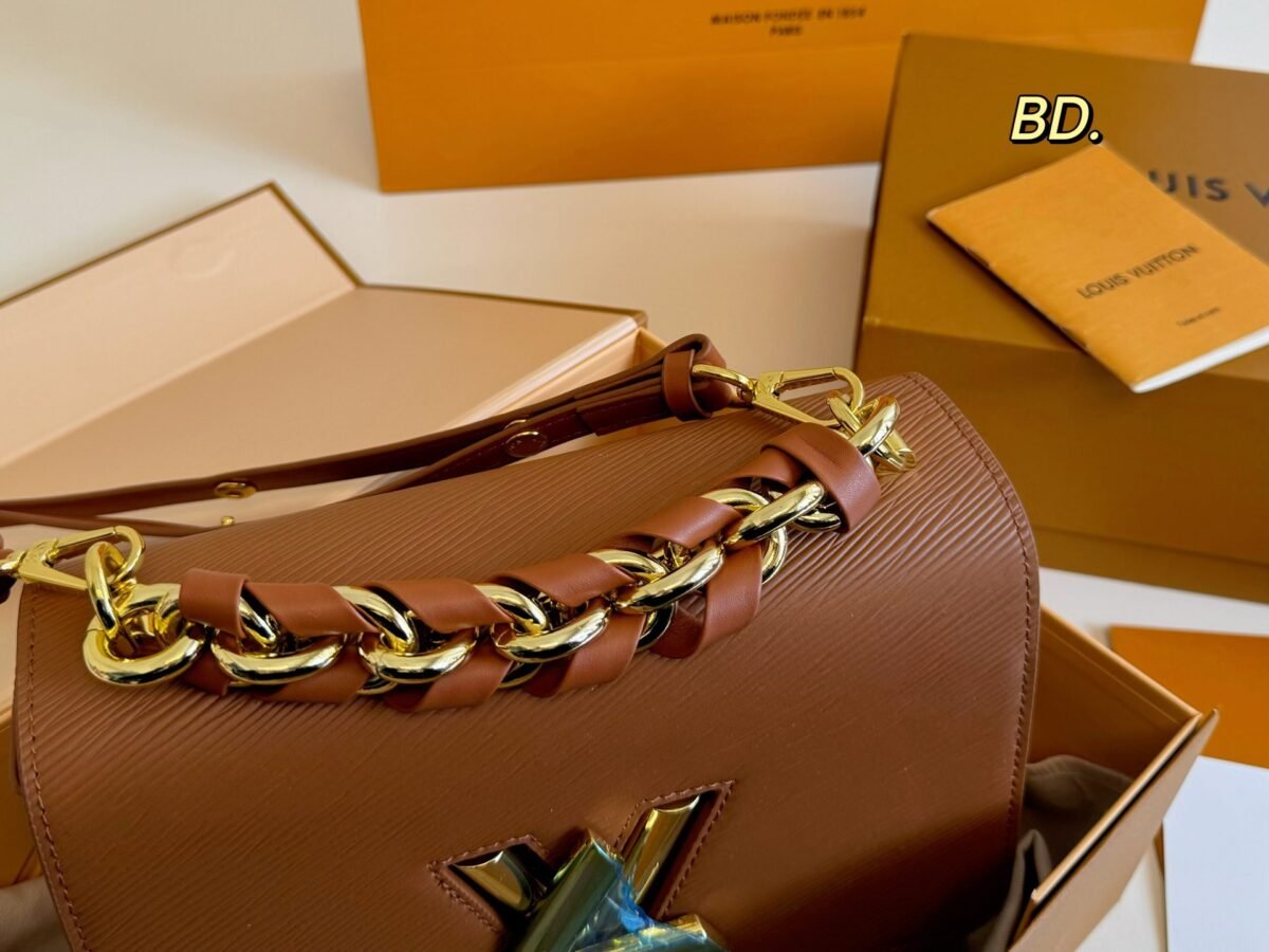 ⁦حقيبة تويست الجديدة من لويس فويتون⁩ - الصورة ⁦6⁩