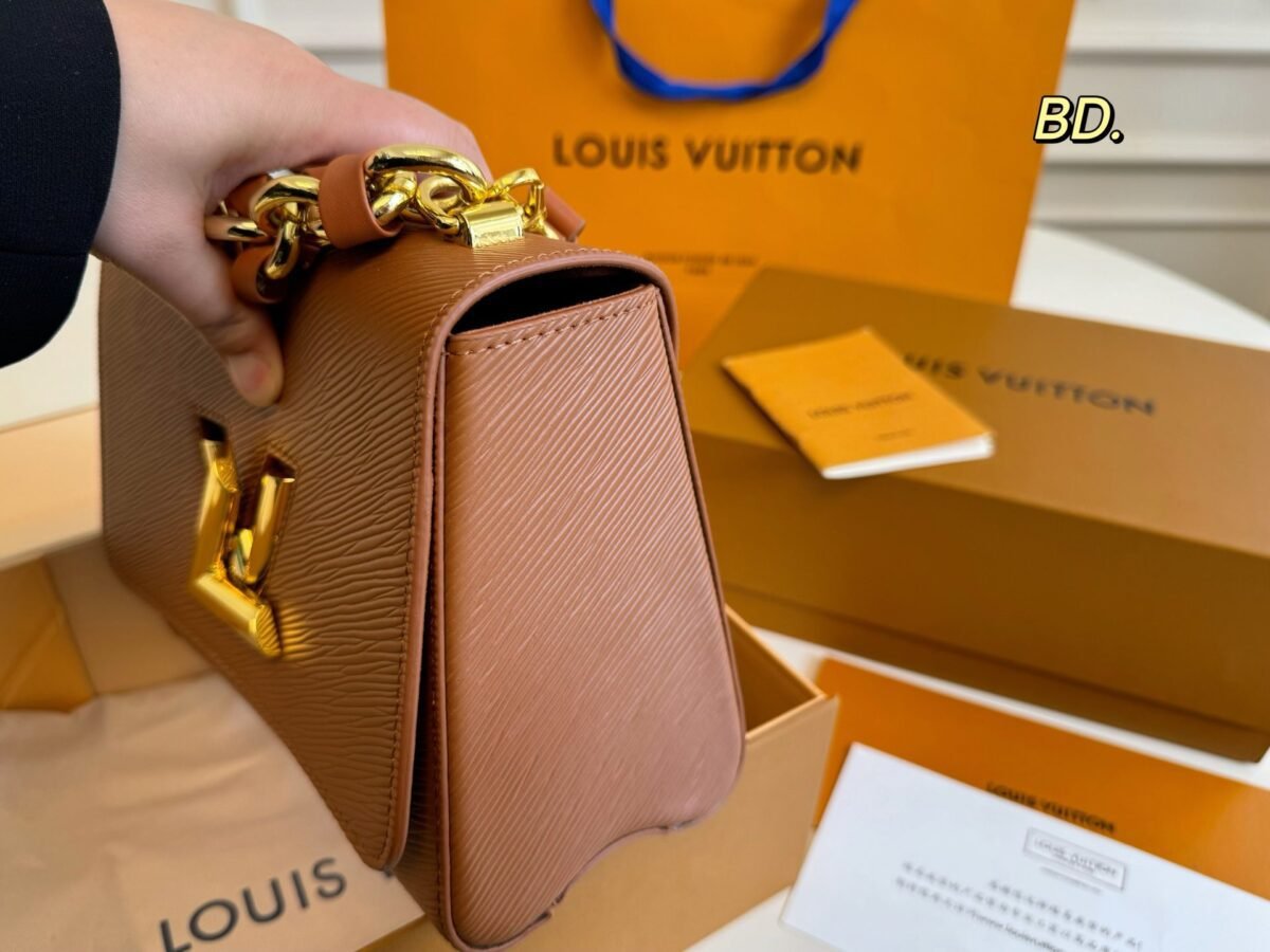 ⁦حقيبة تويست الجديدة من لويس فويتون⁩ - الصورة ⁦3⁩