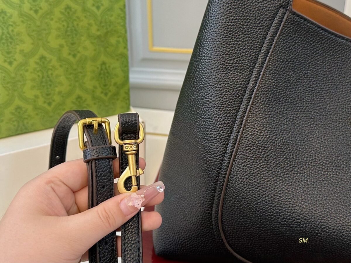 ⁦حقيبة سوفتبيت الجديدة من غوتشي⁩ - الصورة ⁦8⁩