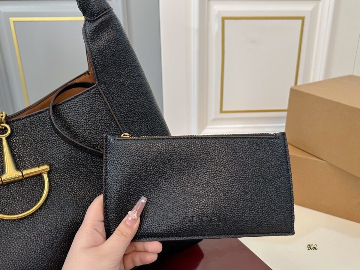 ⁦حقيبة سوفتبيت الجديدة من غوتشي⁩ - الصورة ⁦5⁩