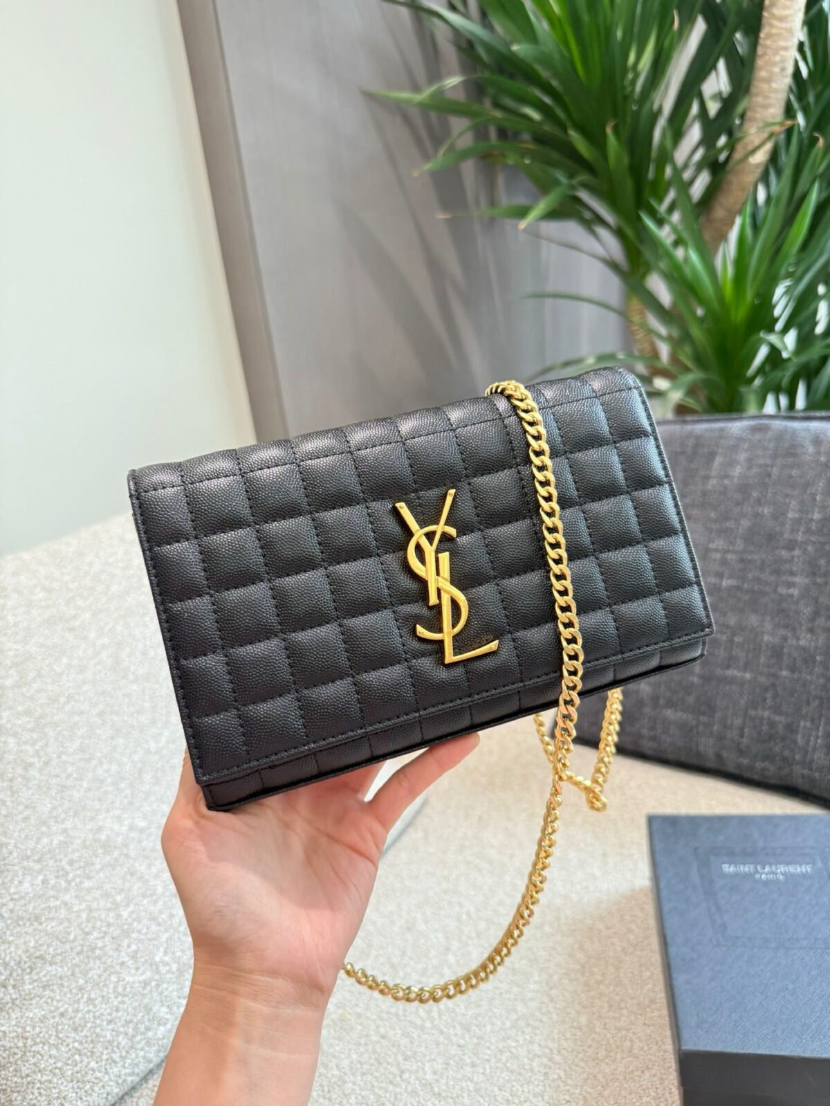 ⁦حقيبة Woc الرائعة من Saint Laurent⁩ - الصورة ⁦2⁩