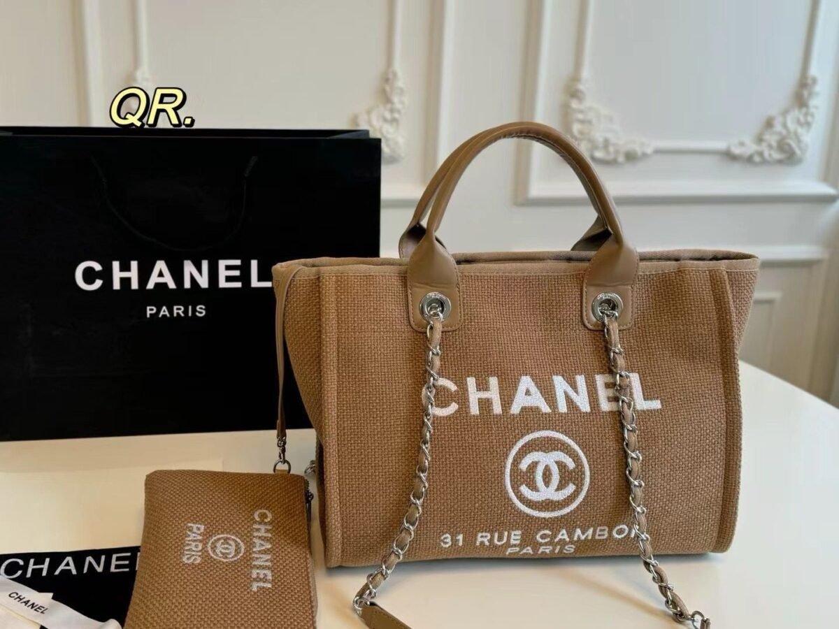 wsxc1746563221553_0 حقيبة شاطئ شانيل الجديدة من قماش الدنيم - الصورة 1