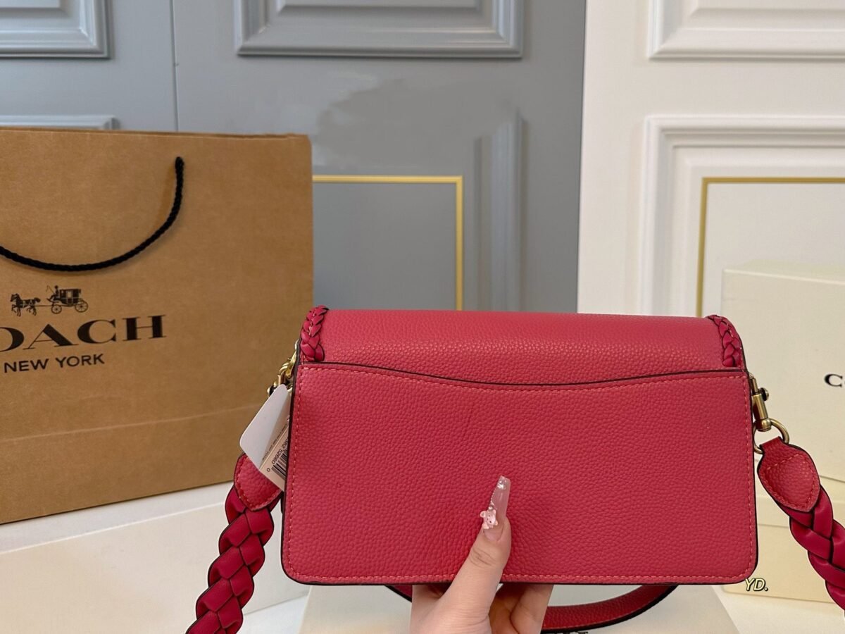 ⁦حقيبة ديونيسوس الجديدة من كوتش⁩ - الصورة ⁦3⁩