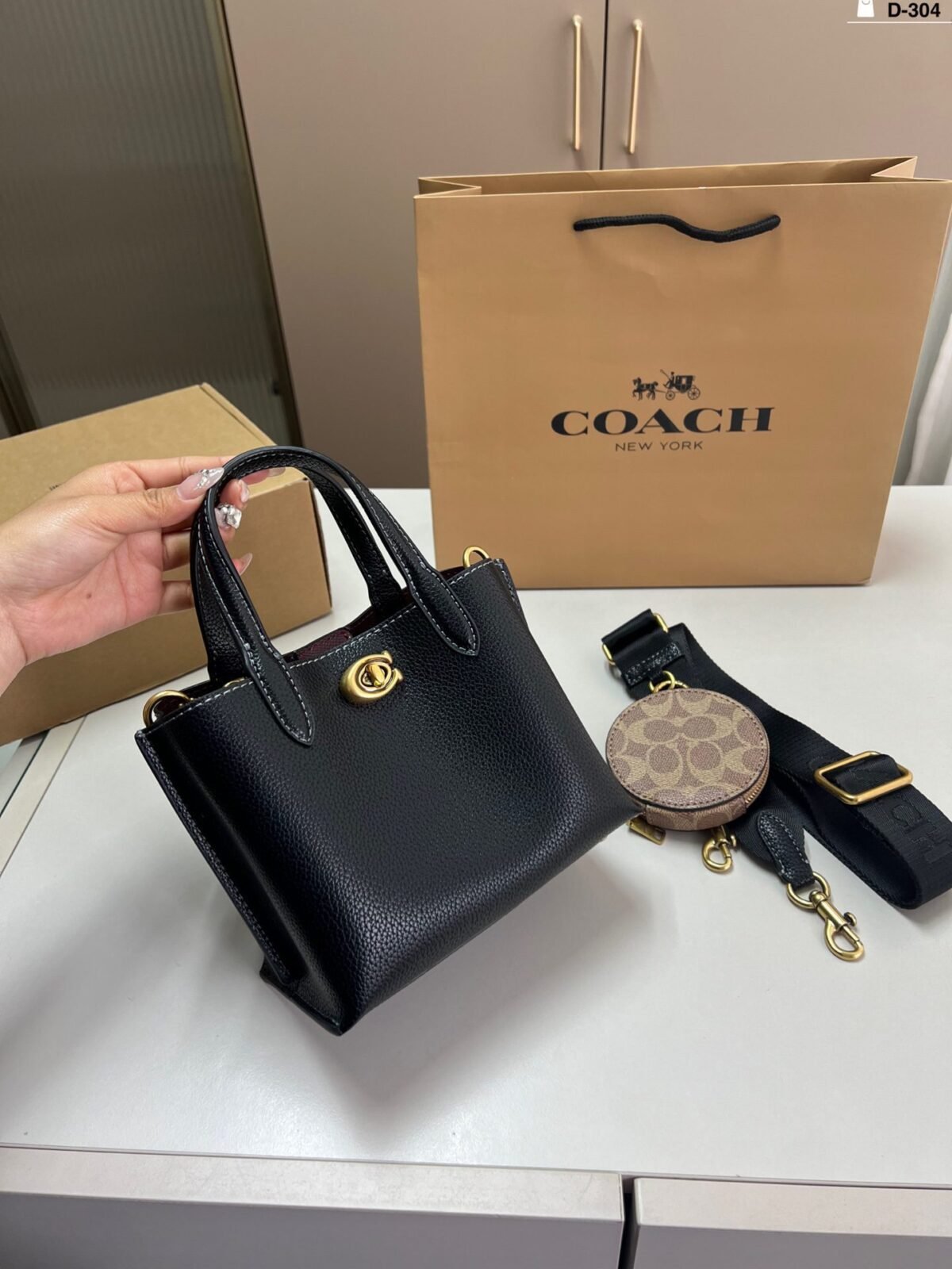 ⁦حقيبة كوتش⁩ - الصورة ⁦1⁩