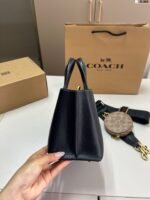 ⁦حقيبة كوتش⁩ - الصورة ⁦5⁩