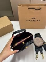 ⁦حقيبة كوتش⁩ - الصورة ⁦6⁩