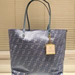 حقيبة من فندي Fendi
