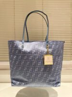 حقيبة من فندي Fendi