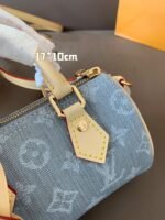 ⁦حقيبة أنيقة ومُلفتة من Louis Vuitton⁩ - الصورة ⁦7⁩