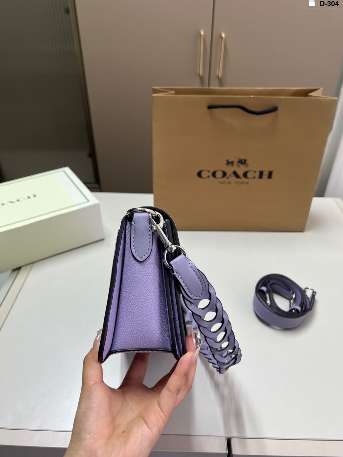 ⁦حقيبة كوتش الجديدة بتصميم باغيت⁩ - الصورة ⁦7⁩