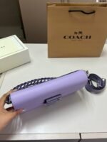 ⁦حقيبة كوتش الجديدة بتصميم باغيت⁩ - الصورة ⁦8⁩