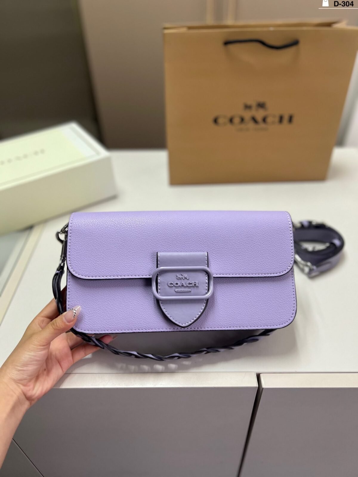 ⁦حقيبة كوتش الجديدة بتصميم باغيت⁩ - الصورة ⁦2⁩