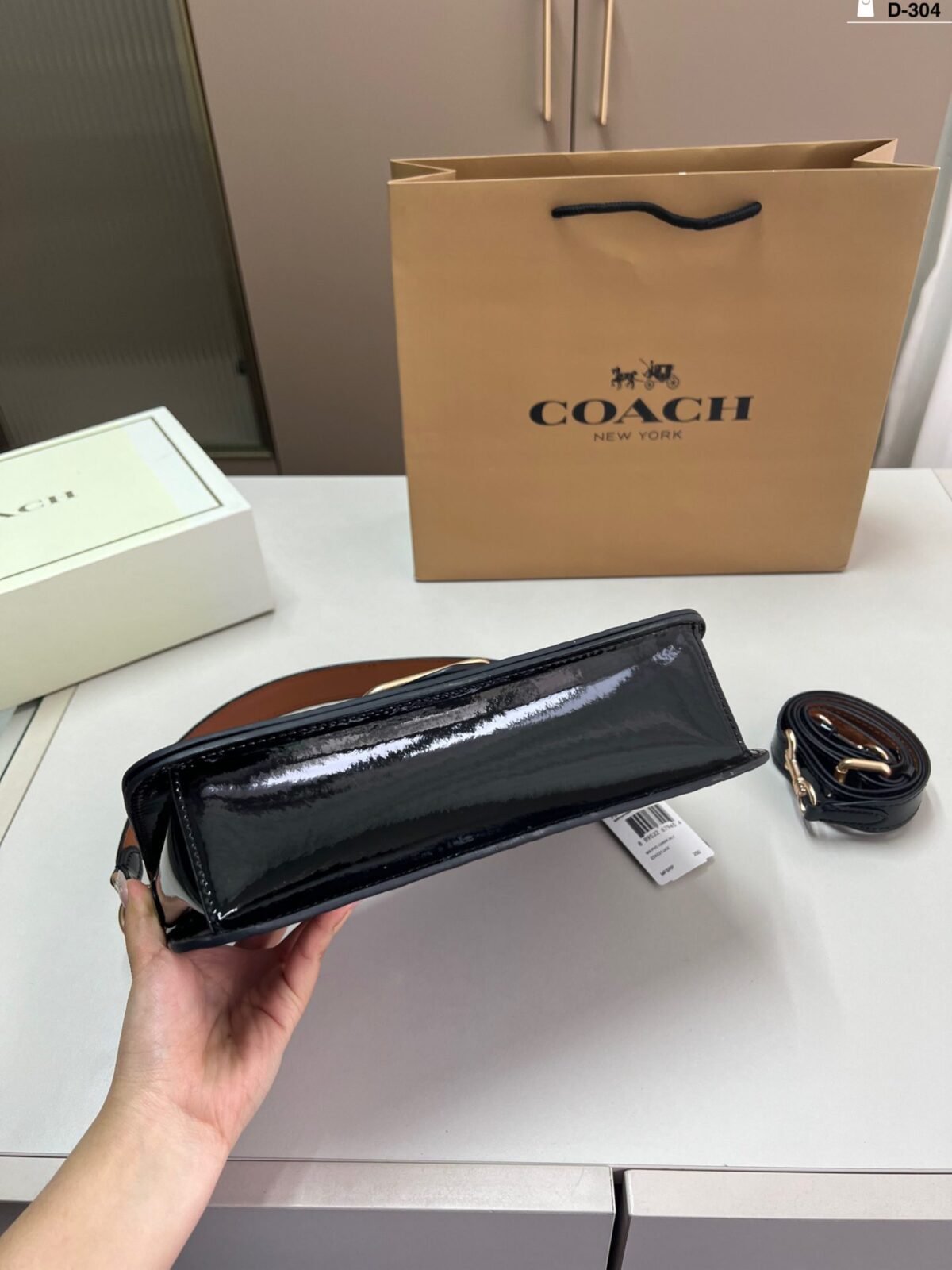 ⁦حقيبة كوتش الجديدة بتصميم باغيت⁩ - الصورة ⁦8⁩