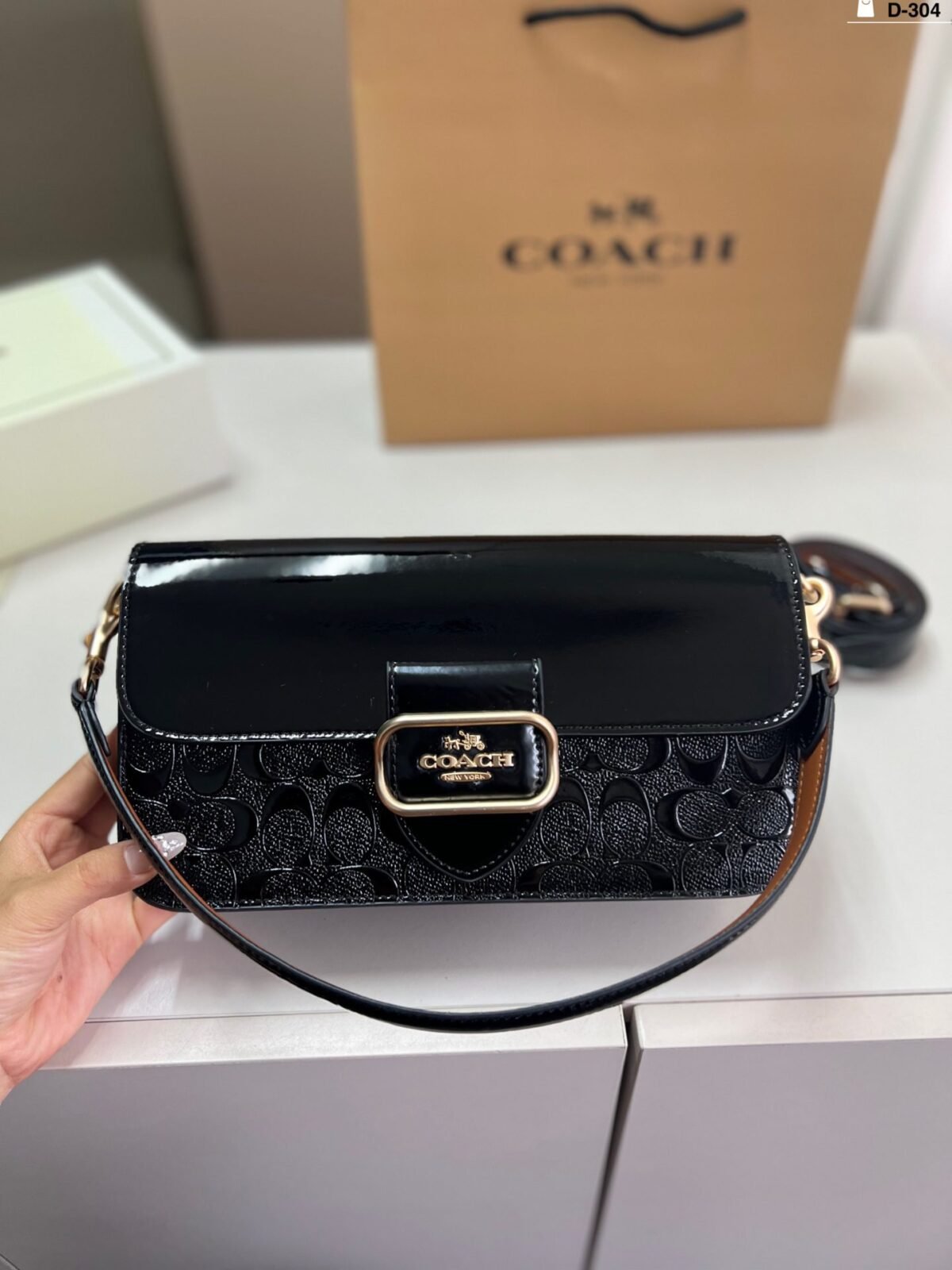 ⁦حقيبة كوتش الجديدة بتصميم باغيت⁩ - الصورة ⁦3⁩