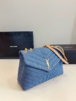 ⁦حقيبة جينز LouLou من YSL⁩ - الصورة ⁦2⁩