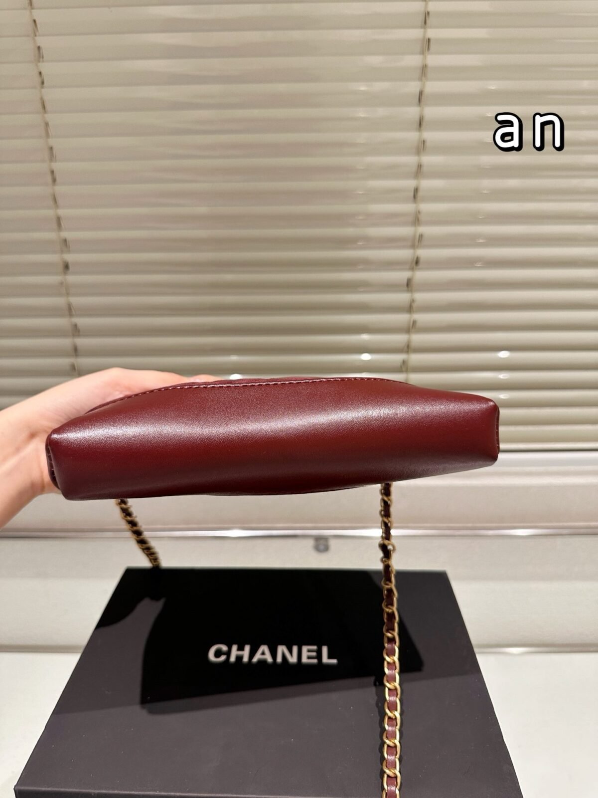 ⁦حقيبة شانيل الجديدة⁩ - الصورة ⁦7⁩