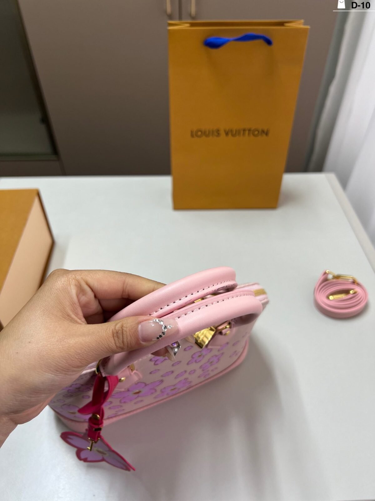 ⁦حقيبة صدفية جديدة من لويس فويتون⁩ - الصورة ⁦7⁩