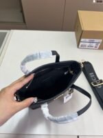 ⁦حقيبة كوتش سيتي الأنيقة⁩ - الصورة ⁦6⁩